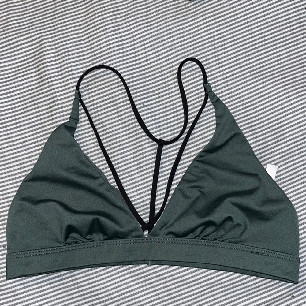 Victoria secret light sport bra